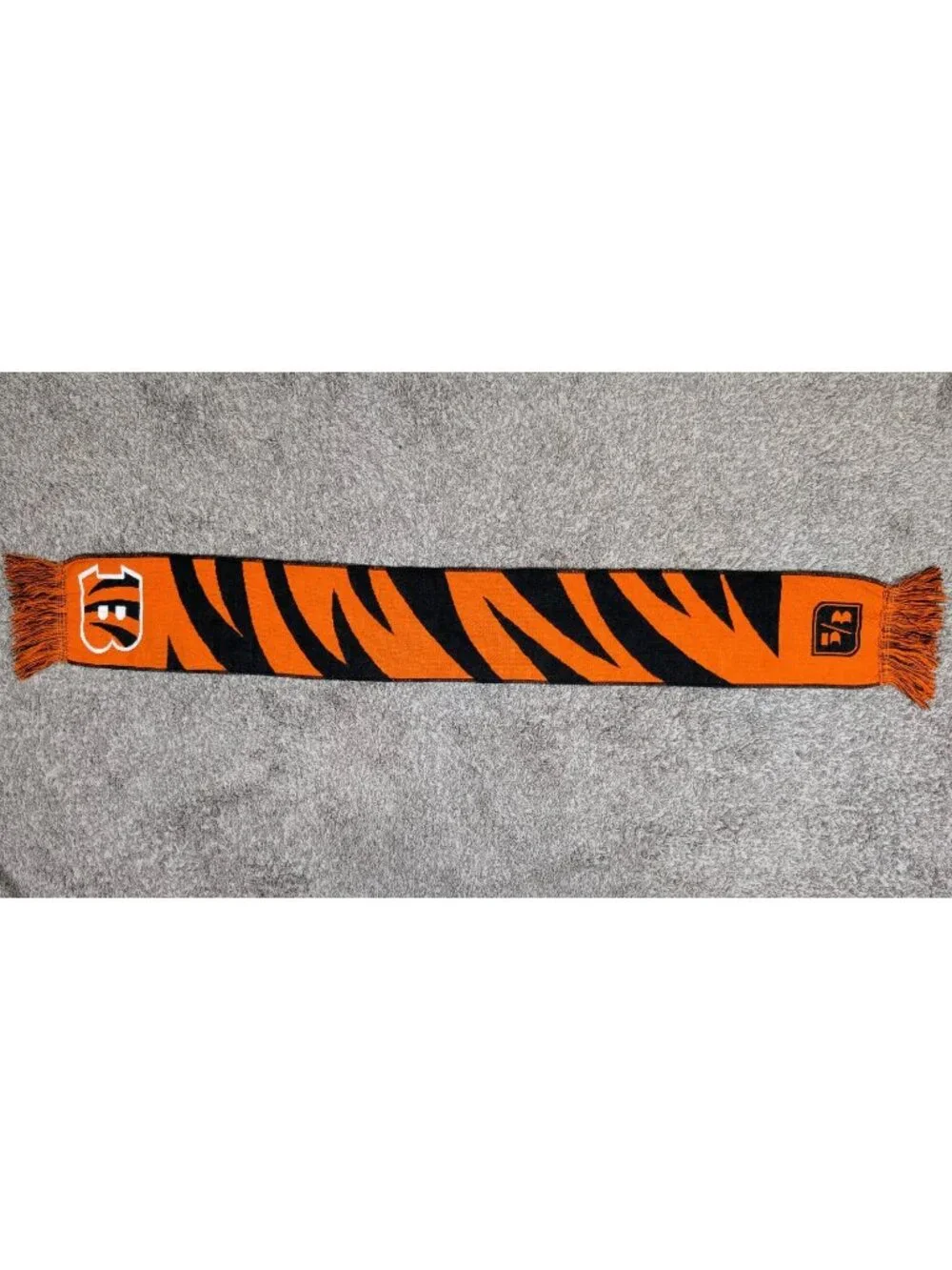 Cincinnati Bengals NFL Football Scarf Adult Orange Black Fan Winter Knit Warm